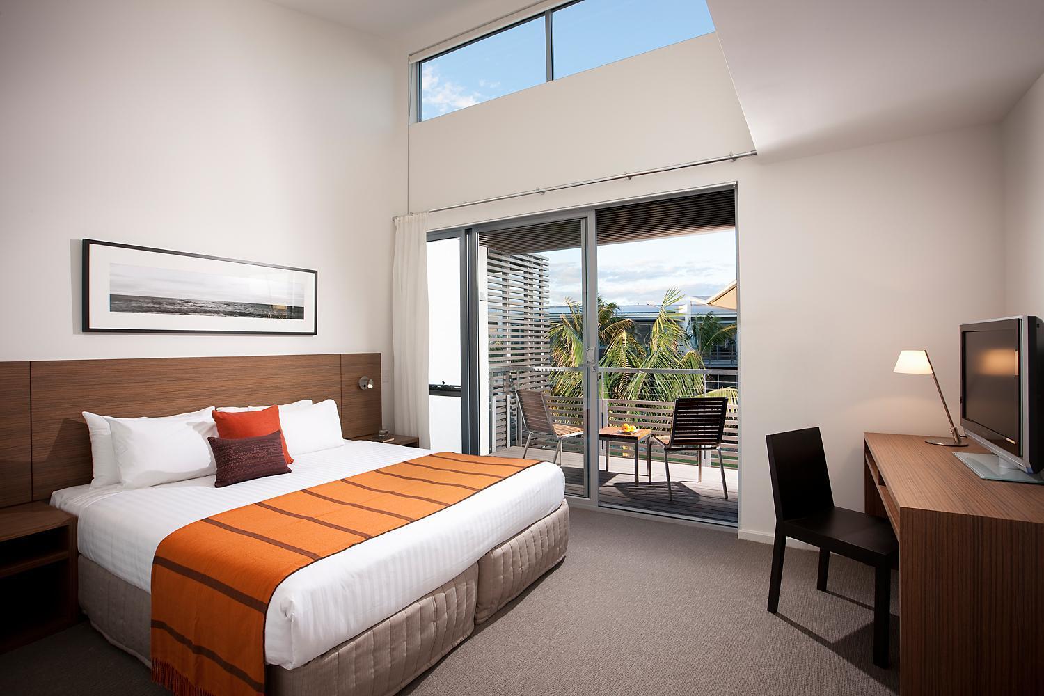 Pullman Magenta Shores Resort Entrance Esterno foto A typical room at the Mantra Crown Towers